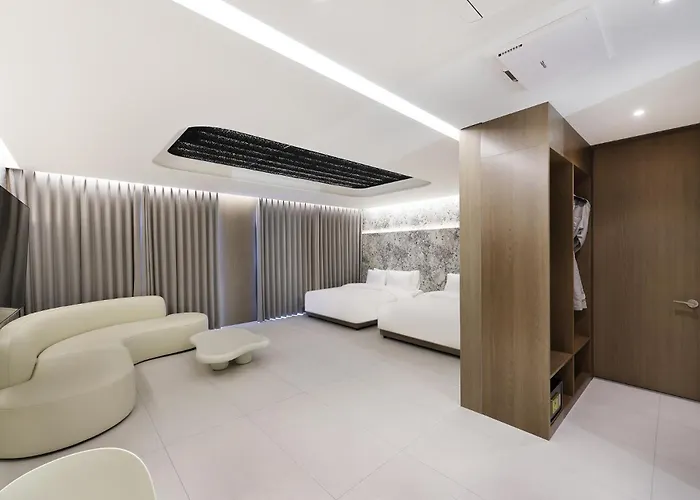 The Designers National Отель